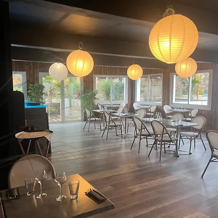 The Originals Boutique, Lakeside, Biscarrosse , Hotel